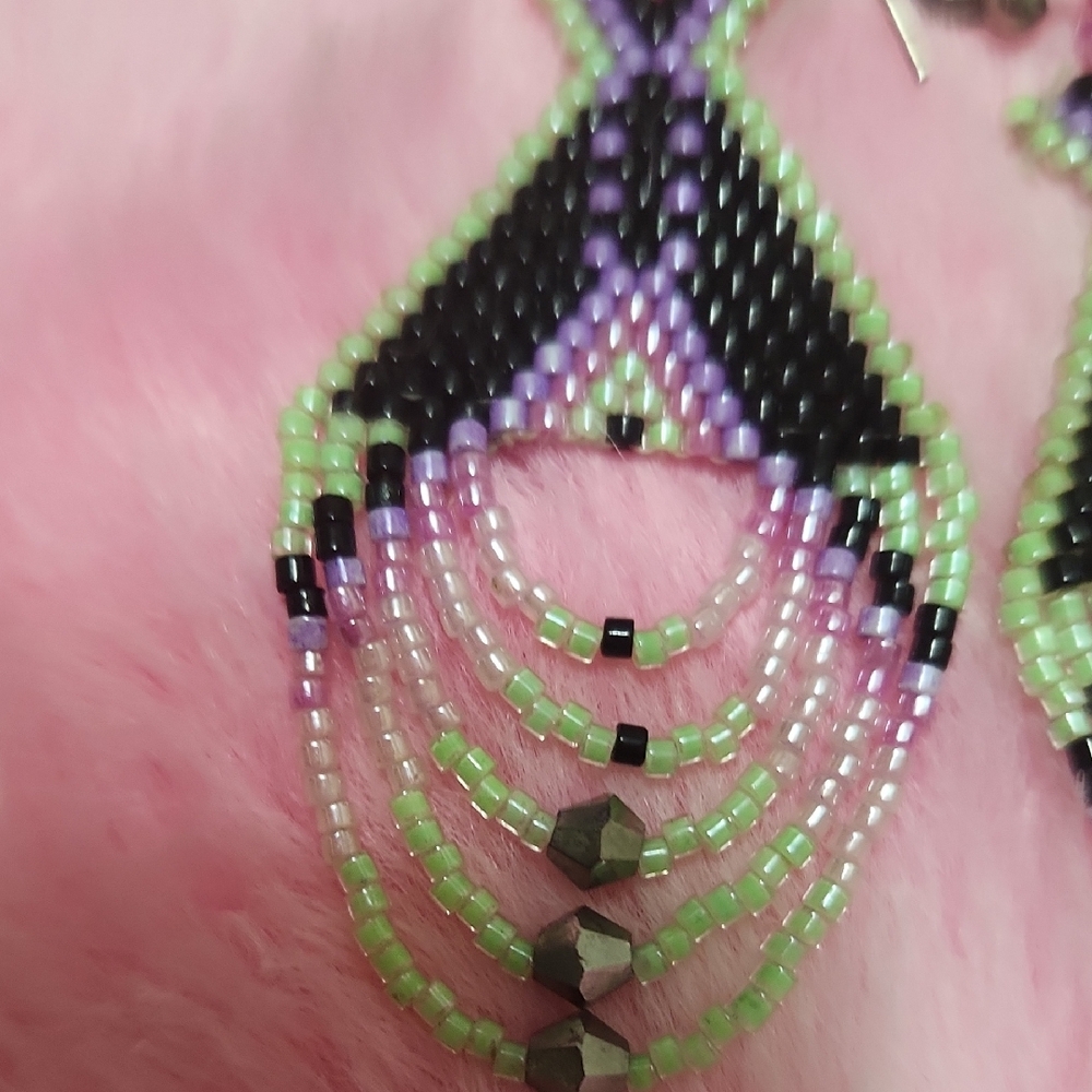 Native American Beaded Earrings Black, Green, Purple, Pink - Picture 4 of 10